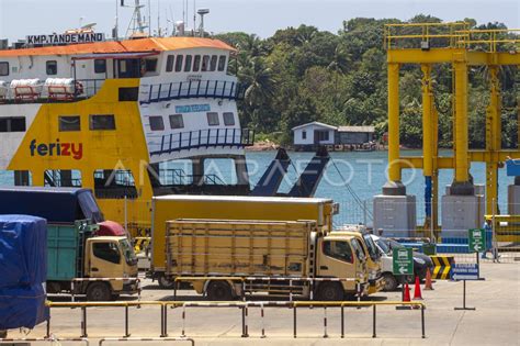 Pendaftaran Antrean Kendaraan Mudik Lebaran Kapal Penyeberangan