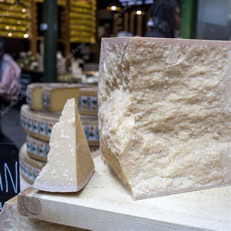 El Redescubrimiento De La Vaca Roja Parmigiano Reggiano Trozos De