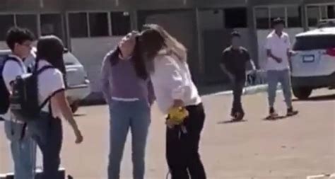 Video Mujer Ingresa A Un Cbtis En Durango Y Agrede A Alumna Menor De