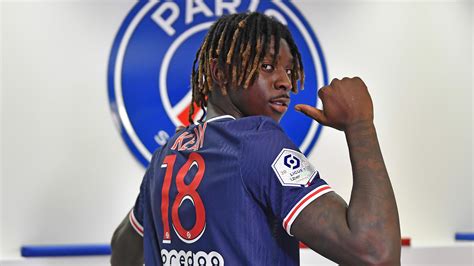 Moise Kean Wallpaper Psg / Kean Opens Door To Permanent Psg Transfer ...