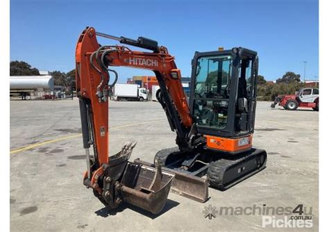 Used Hitachi Zx U A Tonne Excavator In Listed On Machines U