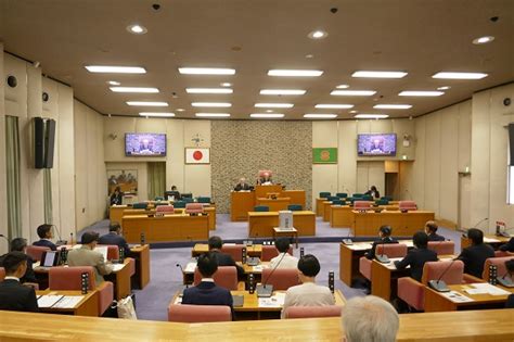 改選後初の臨時議会を開催｜ 議会トピックス｜ 市議会｜ 古賀市オフィシャルページ