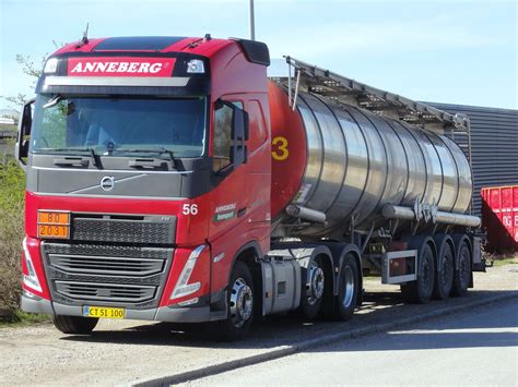 Volvo Fh Tanker Truck Ct Takes An Easter Rest Here Flickr