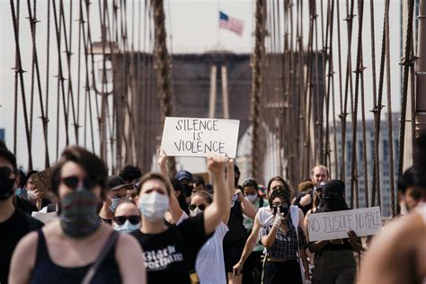 Crowd of Protesters Holding Signs · Free Stock Photo