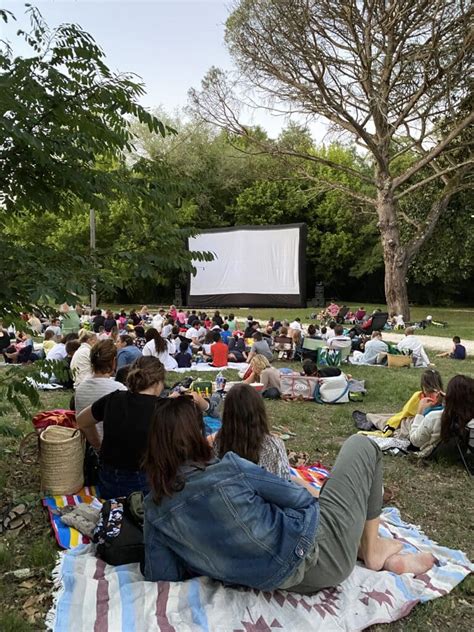 Cinéma plein air et pique nique géant enfant bordeaux fr