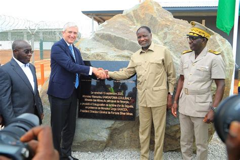 Mines Le Ministre Sangafowa Coulibaly Inaugure La Mine D Or De Seguela