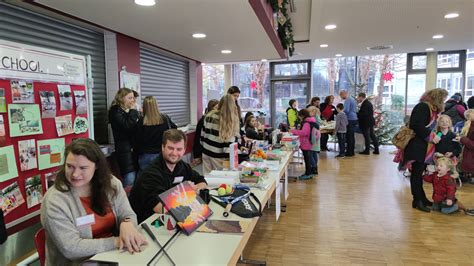 Das Gymnasium Siegburg Alleestra E Ffnet Seine T Ren Gymnasium