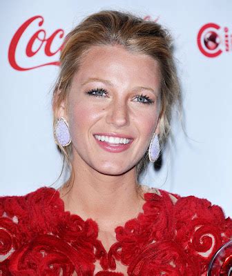 Blake Lively Photos Blake Lively Plans To Laugh Off Nude Picture