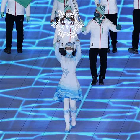 北京オリンピック2022開会式の衣装まとめ！プラカード女性がかわいい！おしゃれなファッション！ Ai Taka Blog