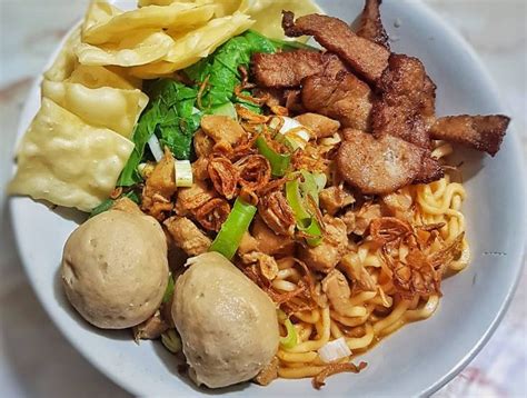 Rekomendasi Tempat Makan Enak Dekat Stasiun Mrt Mampir Yuk