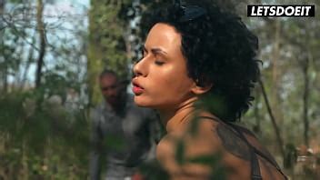 Curly Haired Babe Stacy Bloom Fucked By Her Roommate After Filming A Vlog LETSDOEIT XNXX