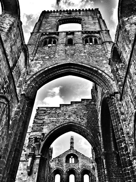 Kirkstall Leeds Dramatic Ruins Of The Kirkstall Abbey In Misski