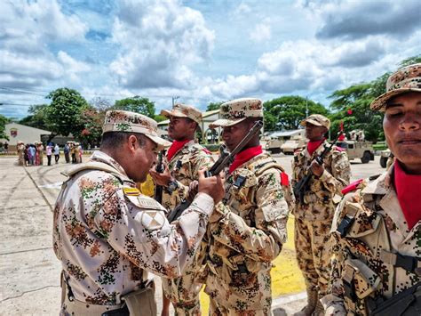 Batall N Cartagena Hizo Entrega De Armas A Nuevos Soldados De Colombia