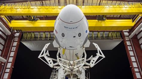 Premier Vol Habité De Spacex à Quoi Ressemble La Capsule Crew Dragon