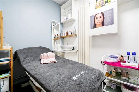 Disabled Sadia Esthétique Chez L Orchidée Institut De Beauté à Métro Convention Paris Treatwell