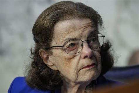 Why Democrats Don T Want Dianne Feinstein To Resign Newsweek