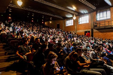 Bisuschio Questo Mostro Amore Con Gli Studenti Dell Isis Valceresio