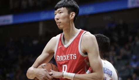 余嘉豪试训雄鹿、国王有意曾凡博 中国球员今年能重返nba吗？财经头条