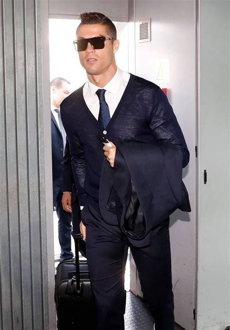 Lema, Cristiano Ronaldo, Vest Dress, Hollywood, Suits, My Style, How To Wear, Jackets