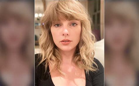 Taylor Swift Calls Out Netflixs Ginny And Georgia For ‘deeply Sexist