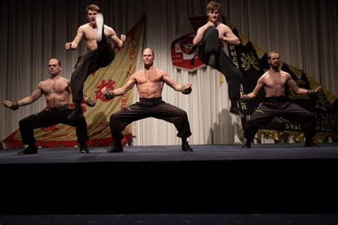 Kung Fu Schule Sewer Black Belt Show