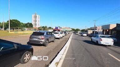 Bom Dia GO Motoristas Enfrentam Longa Fila Para Fazer Teste Contra A