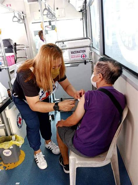 PH Red Cross Vaccinates Over 300k Individuals Vs Covid 19