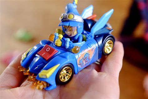 T Racers Turbo Wheels REVIEW AD Run Jump Scrap