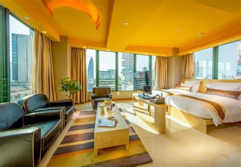 5 Best Hotels in Tsim Sha Tsui, Hong Kong | CuddlyNest