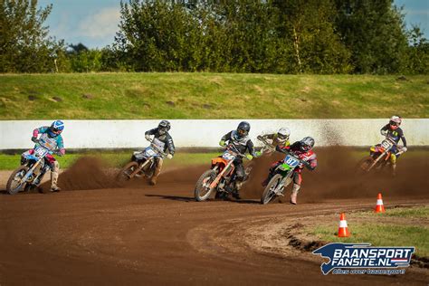 Derde Plek Voor Romano Hummel Tijdens Afsluitende Wk Langbaan Finale In