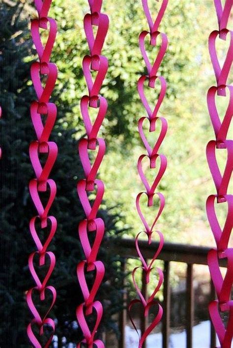 34 Inspiring Outdoor Valentine Decor Ideas That You Definitely Like