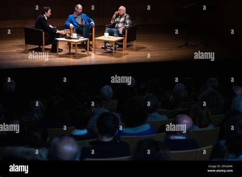 Porto Presentation Of The Book A Aldeia Das Almas