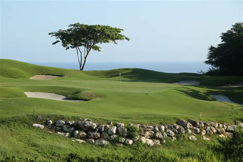 Jamaica: A Golfer's Paradise - Essential Golf