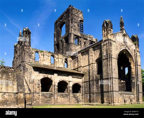 Kirkstall Abbey Kirkstall Leeds West Yorkshire England Stock Photo Alamy