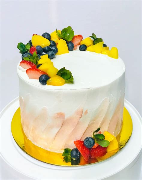 Fresh Fruit Cake