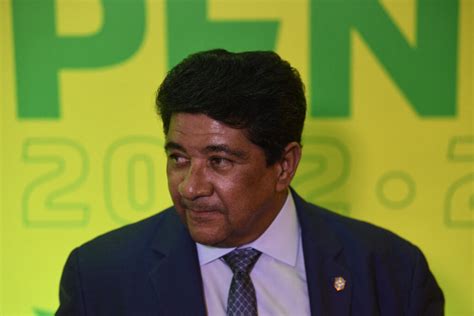 Presidente da CBF se manifesta sobre caso Paquetá