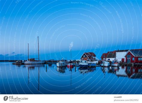 Blick Auf Den Hafen Von Klintholm Havn In D Nemark Ein Lizenzfreies