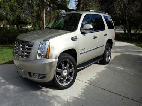 Find Used Cadillac Escalade Luxury AWD In Pound Virginia United