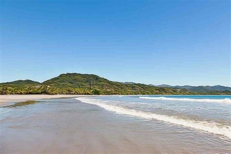 5 Best Beaches in Tamarindo (Hidden Gems!)