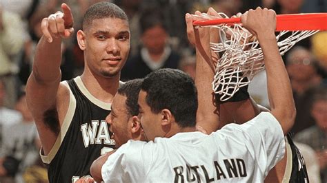 Former Wake Forest Great Tim Duncan Chosen For College Basketball Hall