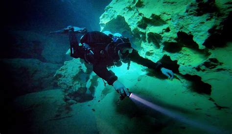 Club De Buceo Islas Hormigas Mangawik