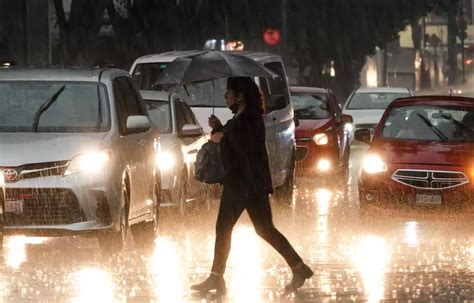 Reportan Fuertes Lluvias En Distintos Puntos De La Cdmx