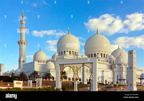 Minaret Domes And Arches In Sheikh Zayed Bin Sultan Al Nahyan Grand