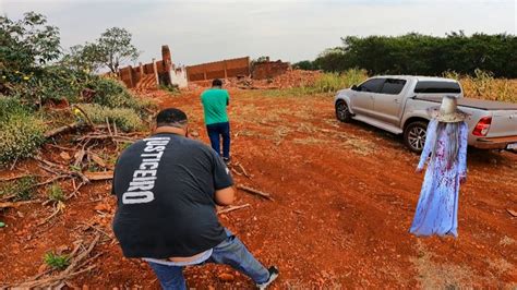 SEQUESTRADOR RENATA GARCIA ABANDONA CAMINHONETE A TIROS YouTube