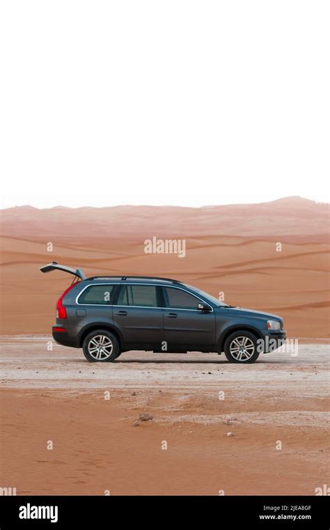 Volvo Xc90 Hi Res Stock Photography And Images Alamy