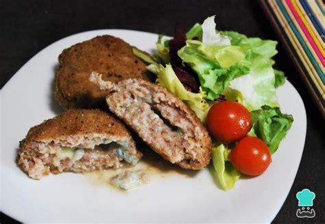 Hamburguesa rellena de queso azul Fácil