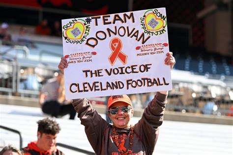 Jim Donovan Longtime Browns Radio Voice And Beloved Cleveland Sports