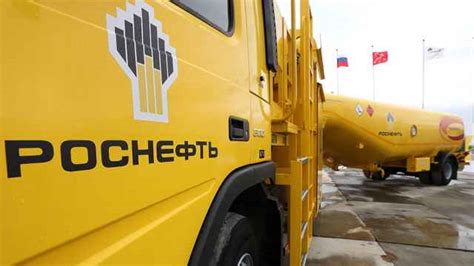 Russias Rosneft Secretly Exporting Venezuelan Oil Bloomberg The