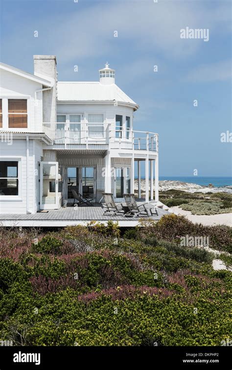 Beach House Overlooking Ocean Stock Photo Alamy