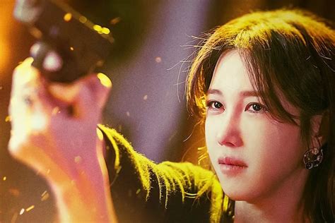 Lee Ji Ah se convierte en la encarnación de la venganza en el póster de